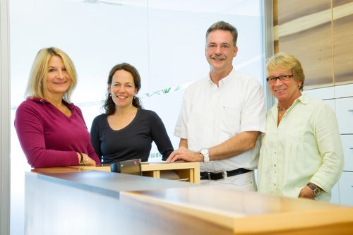Unser Praxisteam: K.-Christof Paul, Dr. Bianca Nissen, Petra Hussong, Irma Petzold